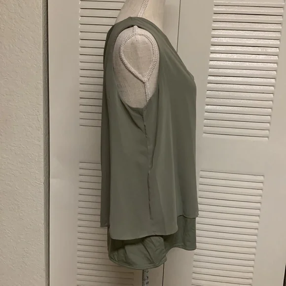 NWT CHICOS Olive Green Easy Wear Double Layer Tank Size Large - Picture 4 of 16